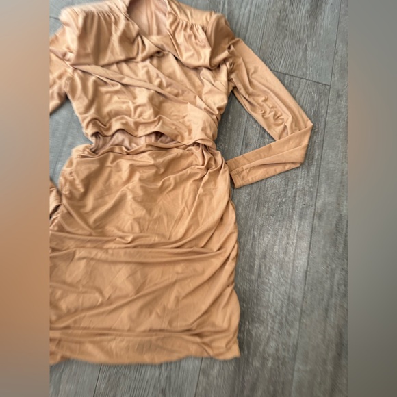 🌸BOUTIQUE abito cutted dress ✨ - Picture 7 of 15